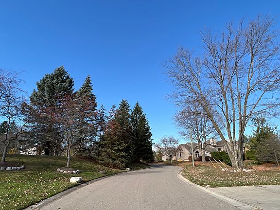 4th image of 29666 S Meadowridge