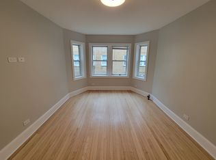 6430 N Richmond St #2W, Chicago, IL 60645