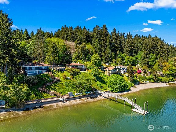 3rd image of 3444 Madrona Beach Road NW