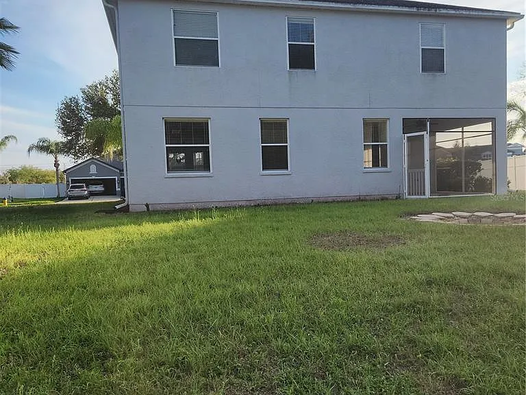 3048 Chessington Dr — Photo 15