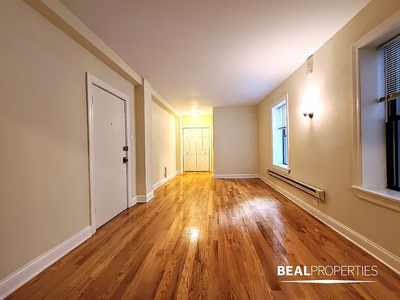 3rd image of 1347 N Dearborn St #1347205