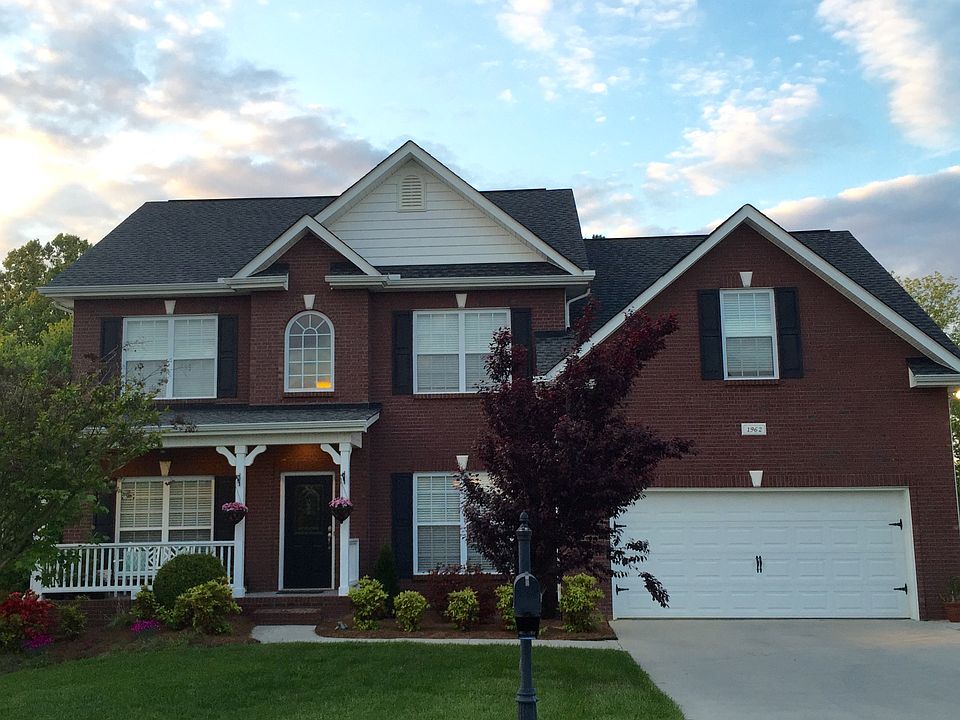 1st image of 1962 Fall Haven Ln