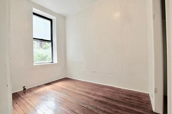 Rented by KYLM, LLC | media 3