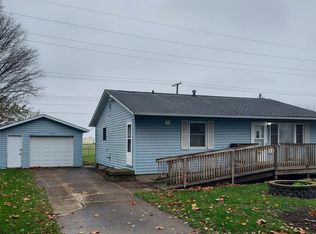 1019 S Eastview Dr, Tuscola, IL 61953