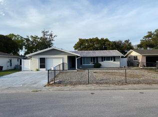 8207 Winthrop Dr, Port Richey, FL 34668