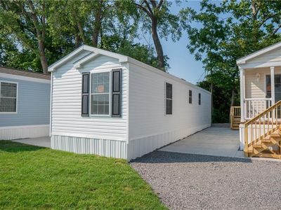 5118 E Lake Rd APT 6, Livonia, NY, 14487