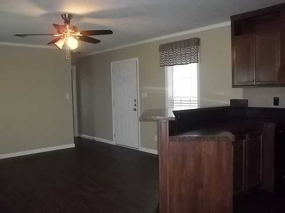 5th image of 1008 Cardinal Dr Suite 1008C