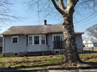 21 Plant St, Penns Grove, NJ 08069