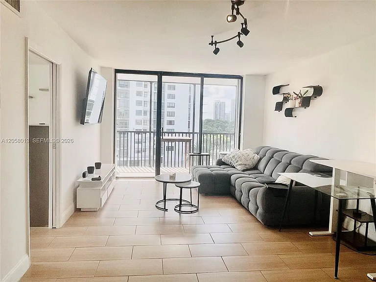 3301 N Country Club Dr #712 — Photo 1