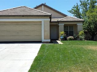 42521 Blossom Dr, Quartz Hill, CA 93536