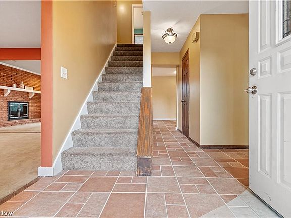 3rd image of 4418 Woodland Ave NW
