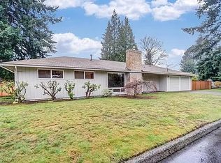 305 160th Pl SE, Bellevue, WA