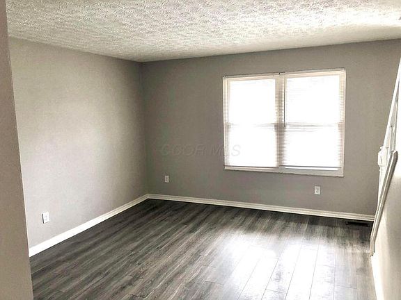 2nd image of 5700 Crossing Ct #4