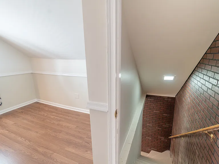 34-36 Bennett St #34A — Photo 16
