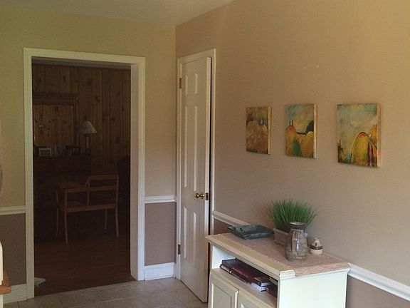 Entry/Foyer