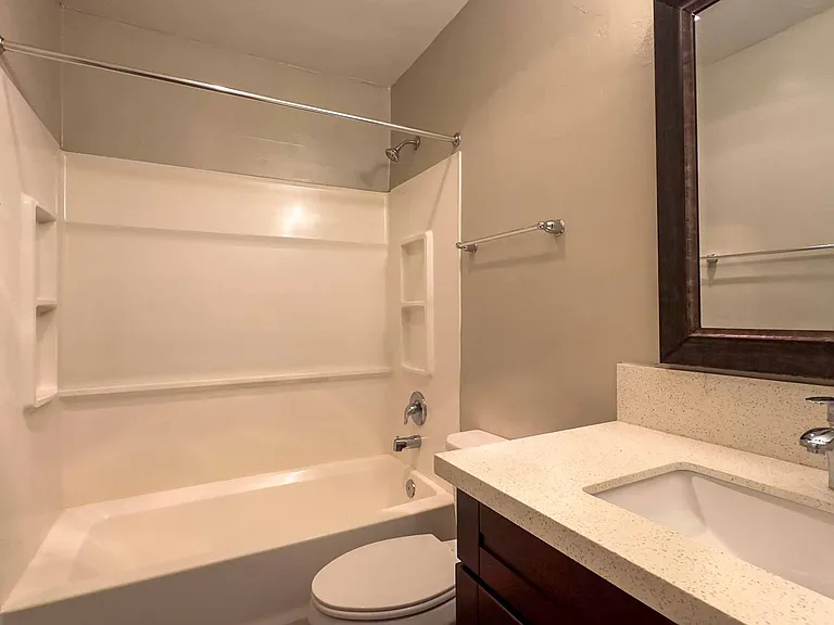 3423-3425 3443 Marlborough Ave — Photo 9