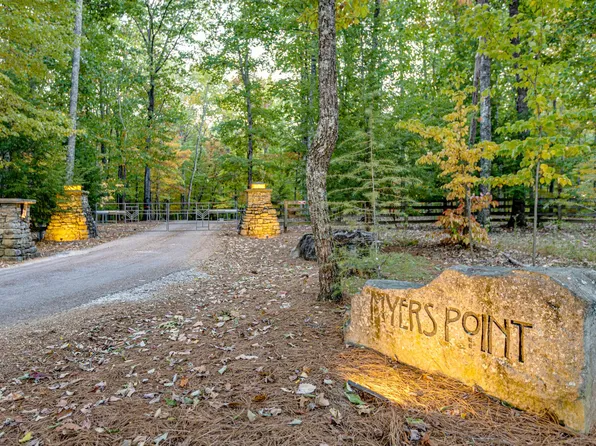 14A Myers Point Rd, Sewanee, TN 37375