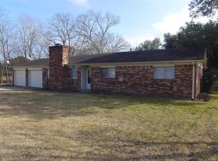 6716 Harry St, Wallis, TX 77485