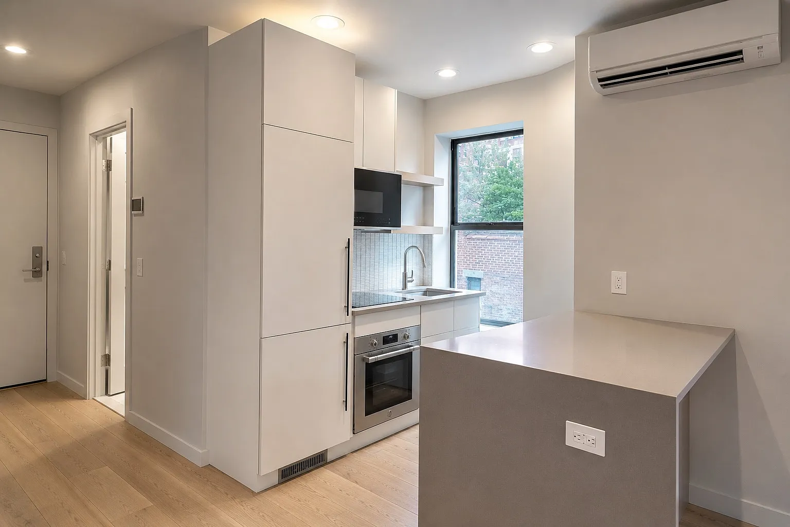 241 West 13th Street — Photo 3