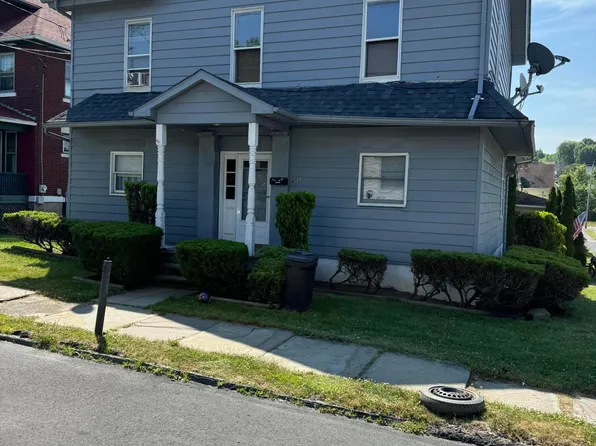 401 Delaware Ave, Olyphant, PA 18447