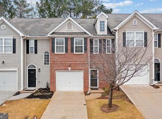 438 Lantern Wood Dr, Scottdale, GA 30079