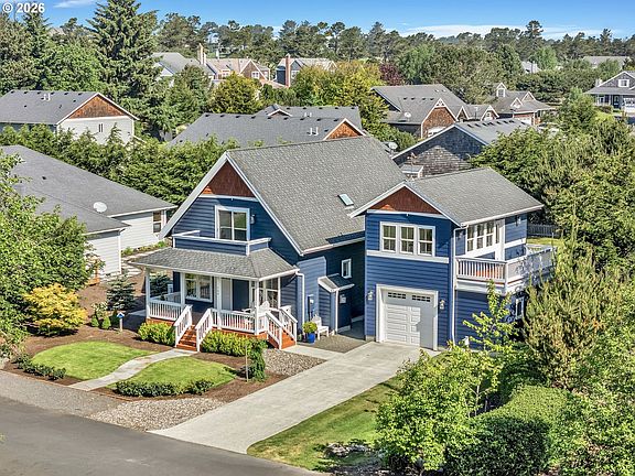 5th image of 704 10th St