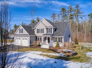 39 Willow Ct, Auburn, NH 03032