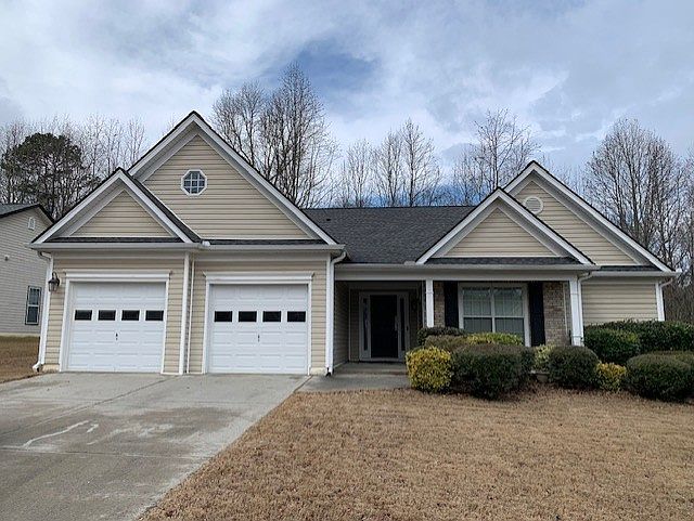 1st image of 1915 Charleston Oak Cir