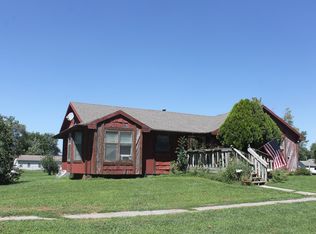 303 E 2nd St, Winston, MO 64689