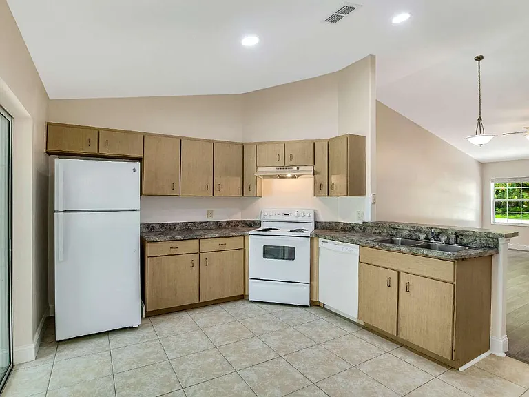 51 Wellwood Ln #A — Photo 26