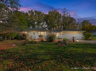 4N285 Lafox Rd, Saint Charles, IL 60175