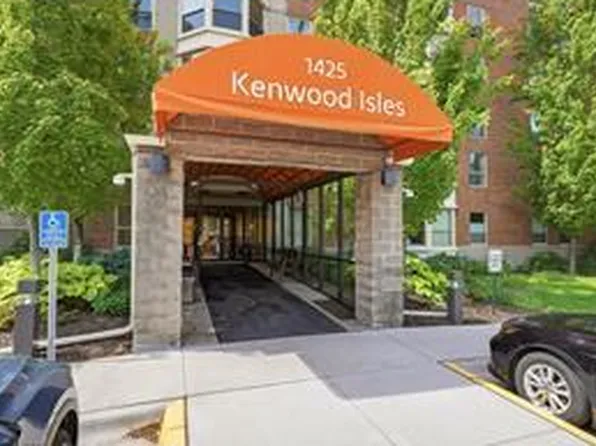 1425 W 28th St APT 223, Minneapolis, MN 55408