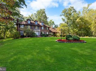 7 Hidden Springs Ln, East Windsor, NJ 08520