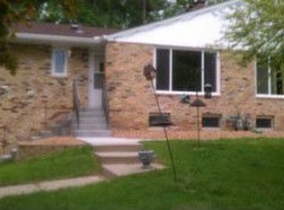 5401 Minnaqua Dr, Minneapolis, MN 55422