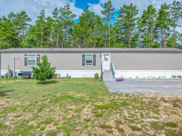 144 Princess St, Defuniak Springs, FL 32433