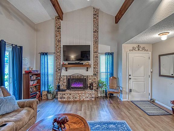 5th image of 9401 Charwood Dr
