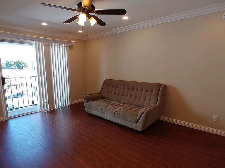 Villa De Adel Apts — Photo 86