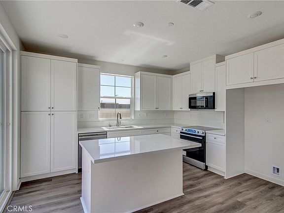4th image of 7199 Lisbon Way