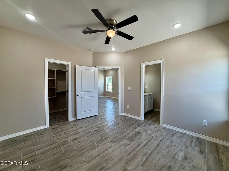 125 Palma Dr #1 — Photo 16