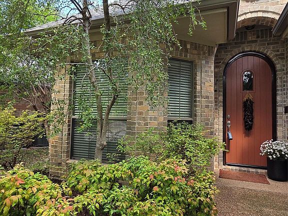 5th image of 1121 Gabriel Ln