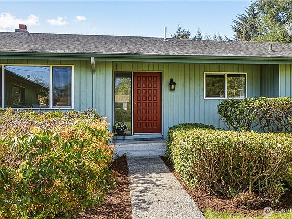 3rd image of 10923 7th Avenue SE