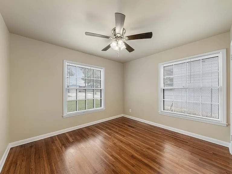 310 Sumner Dr — Photo 26