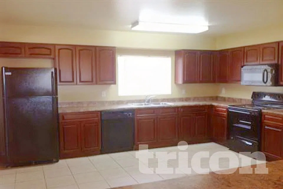 6819 W Montebello Avenue Glendale AZ — Photo 2