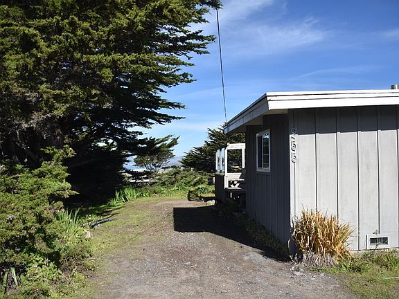 3rd image of 255 Driftwood Avenue