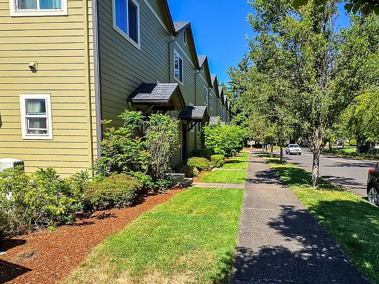 1150-1180 Jacobs Dr — Photo 1