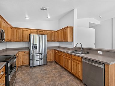 5641 Little Lake Ave, Las Vegas, NV 89122, photo 4