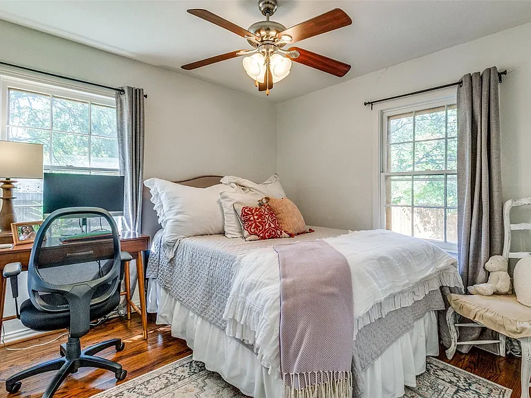 3732 Seguin Dr — Photo 12