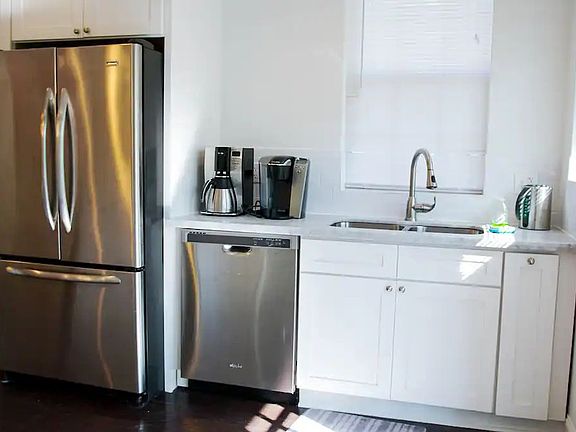 2nd image of 3419 Louisiana Avenue Pkwy #2