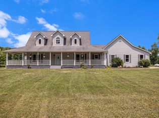 898 E Central Rd, Quincy, MI 49082