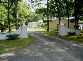 7587 E Ridge Rd, Branch, MI 49402